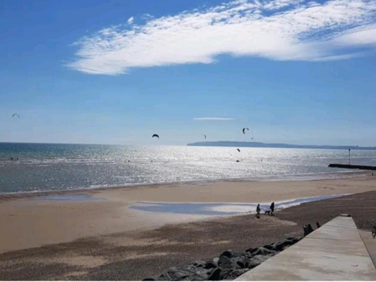 Pass The Keys Fabulous Beach Front Holiday Location Lydd Zewnętrze zdjęcie